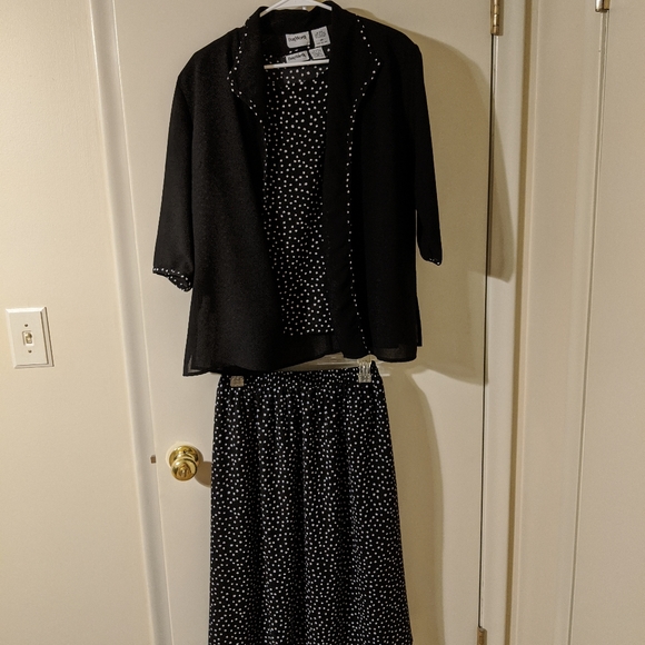 Bon Worth 3 pieces skirt, top, & blazer set - Picture 7 of 8